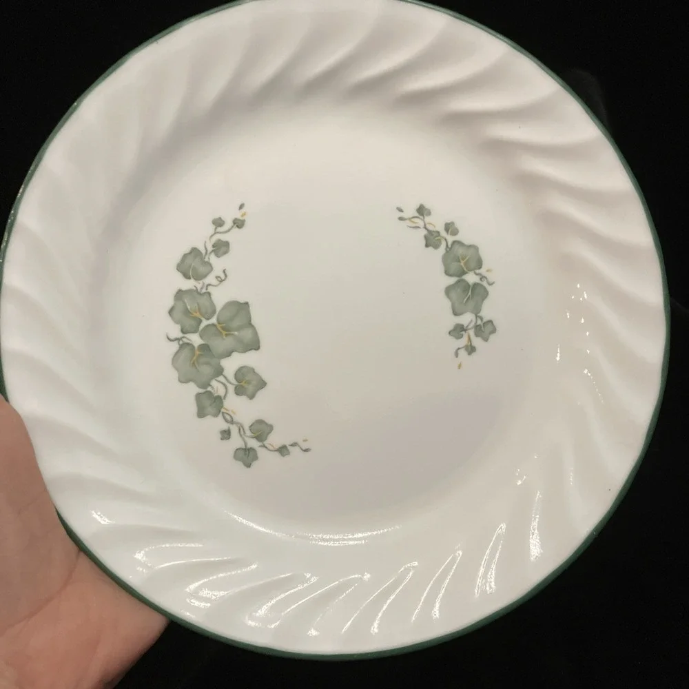 Set Of 3 Corelle CALLAWAY IVY Swirl Pattern 7 1/4